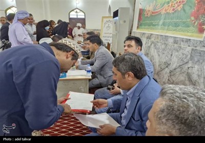 برگزاری میز خدمت در قشم با حضور نمایندگان سه قوه در طبل قشم