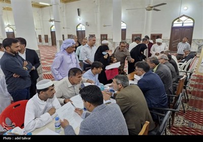 برگزاری میز خدمت در قشم با حضور نمایندگان سه قوه در طبل قشم