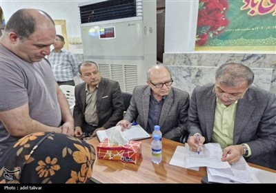 برگزاری میز خدمت در قشم با حضور نمایندگان سه قوه در طبل قشم