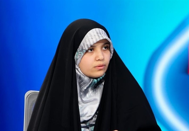 نفر اول کنکور علوم انسانی: آرامشم برای درس خواندن را مدیون مدافعان کشور هستم