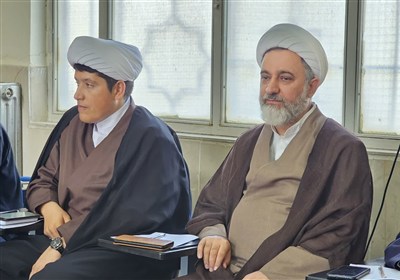 نشست دانش‌افزایی فعالان تبلیغی با نماینده ولی‌فقیه در کردستان