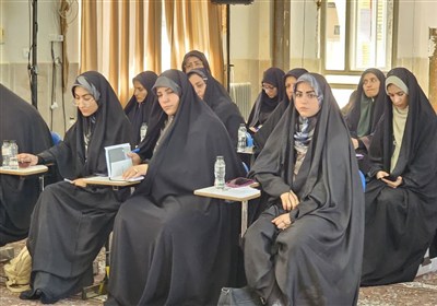 نشست دانش‌افزایی فعالان تبلیغی با نماینده ولی‌فقیه در کردستان