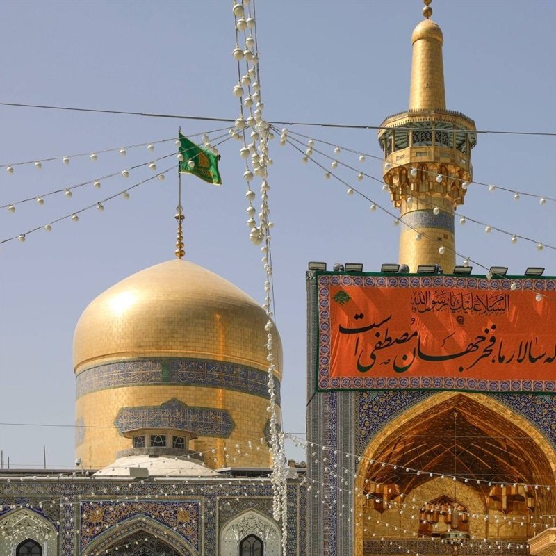 آذین بندی و چراغانی ویژه حرم رضوی در میلاد پیامبر اعظم(ص)