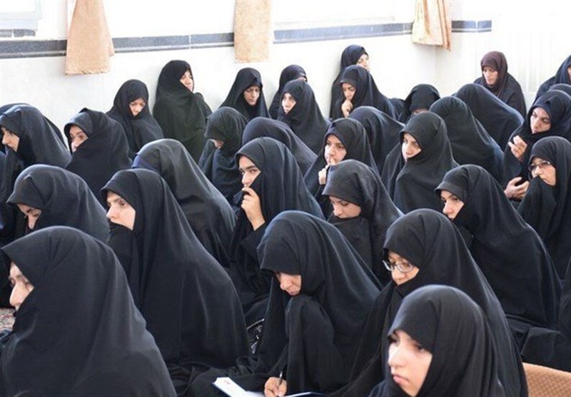حوزه‌های علمیه خواهران و رسالت تولید علم دینی