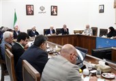 عارف: راهبرد اصلی نظام ریشه‌کن کردن مفاسد اقتصادی است