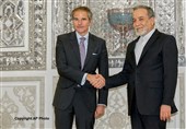 خاص/ تسنیم.. لقاء مهم بین عراقجی وغروسی واحتمال التوصل إلى اتفاق بین إیران والوکالة