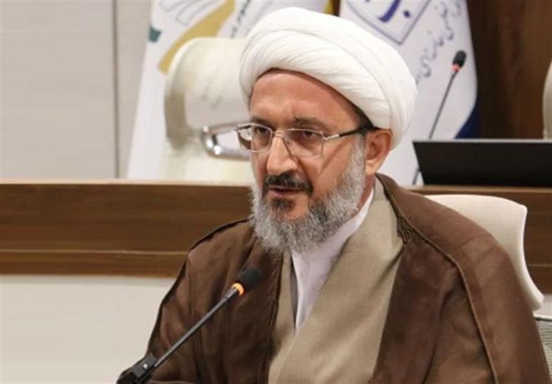 نقد علمی کنایه و تمسخر ندارد