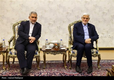 تیتر: جلسه غیر علنی مجلس با حضور رئیس‌جمهور و اعضای هیئت دولت