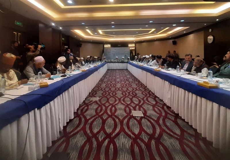 نشست بین‌المللی تهران: وحدت مهمترین نیاز مسلمانان/ ایران الگوی واقعی کشورهای اسلامی