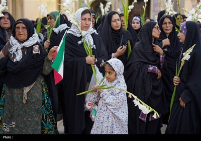 تشرف کاروان پیاده شهرستان فیروزآباد به حرم مطهر شاهچراغ (ع)