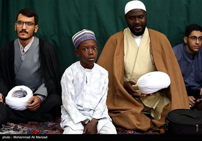 جشن و عمامه گذاری طلاب در روز میلاد پیامبر اکرم(ص) و امام جعفر صادق(ع) - قم