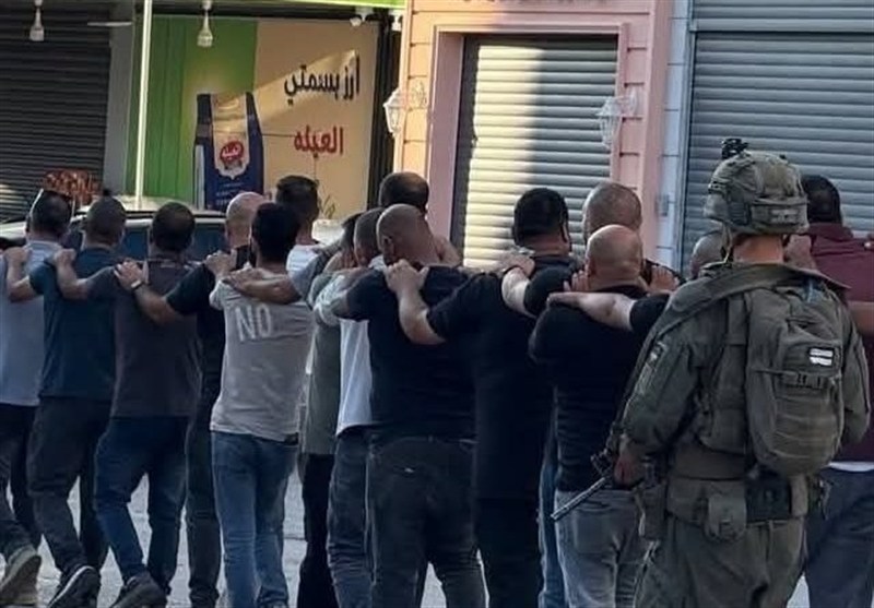 الكيان الصهيوني يحاصر طولكرم ويشن حملة اعتقالات واسعة فيها