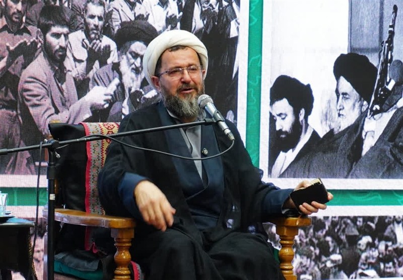 دشمن با توهم شکستن اتحاد ایران راه به جایی نمی‌برد
