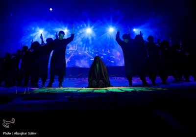 تئاتر میدانی سرزمین خورشید
