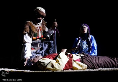 تئاتر میدانی سرزمین خورشید