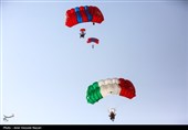Skydiving Competition Held in Iran