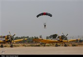 Skydiving Competition Held in Iran