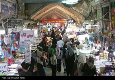 بازار فروش لوازم التحریر در آستانه سال تحصیلی