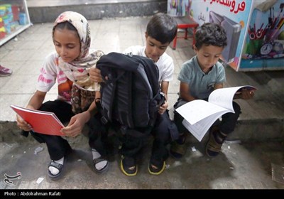 بازار فروش لوازم التحریر در آستانه سال تحصیلی