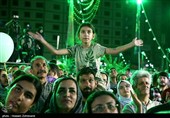 Жители Тегерана провели уличное празднование в честь дня рождения Пророка Ислама