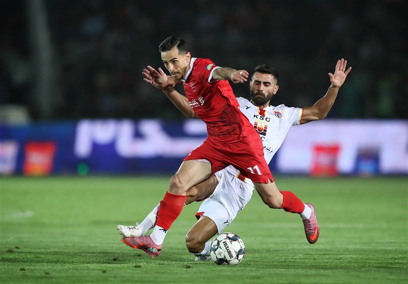 برتری یک نیمهای پرسپولیس مقابل فولاد