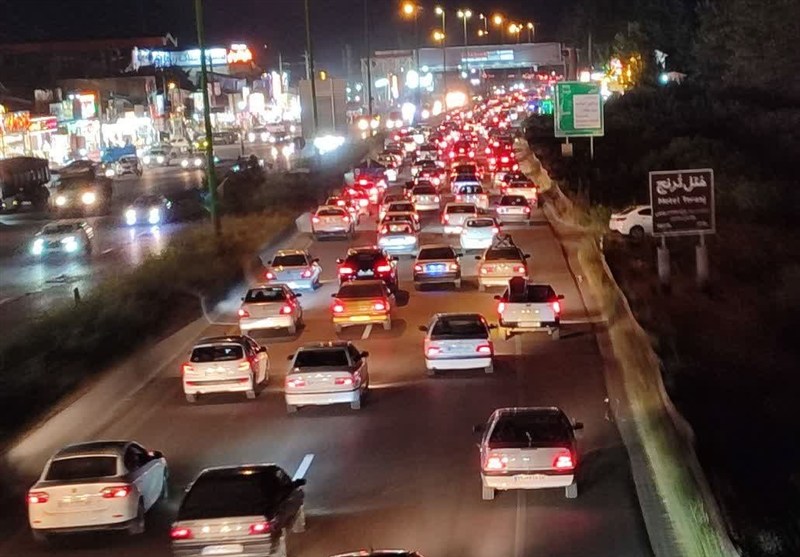 ترافیک ۱۶ کیلومتری در محور رشت ـ امامزاده هاشم/ انباشت ۲۱ هزار خودرو در گیلان