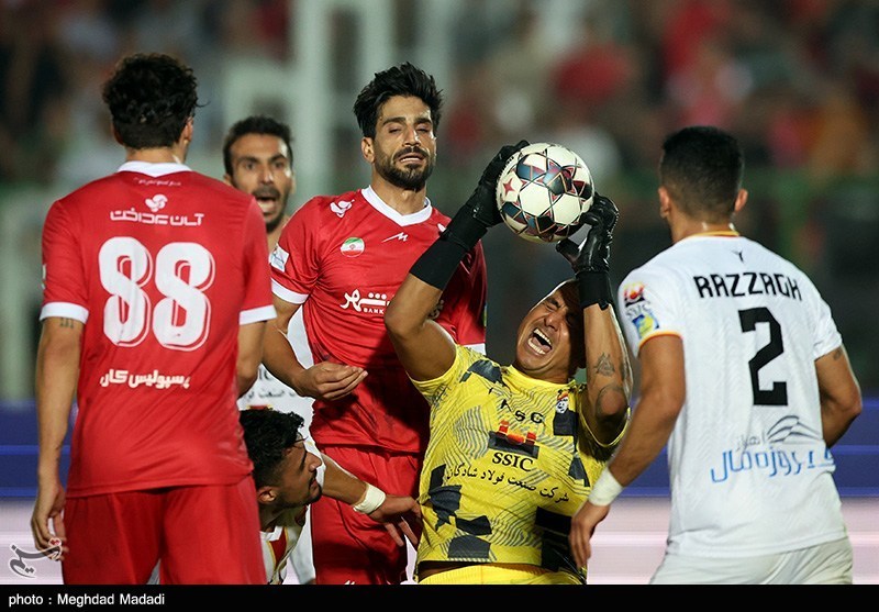 درخشان: پرسپولیس با این روند از کورس قهرمانی جا می‌ماند
