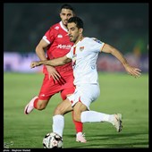 دیدار تیم‌های فوتبال  پرسپولیس و فولاد