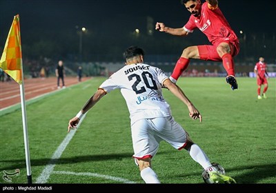 دیدار تیم‌های فوتبال پرسپولیس و فولاد