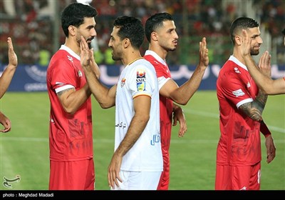دیدار تیم‌های فوتبال پرسپولیس و فولاد