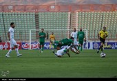 دیدار تیم های فوتبال شمس آذر و پیکان
