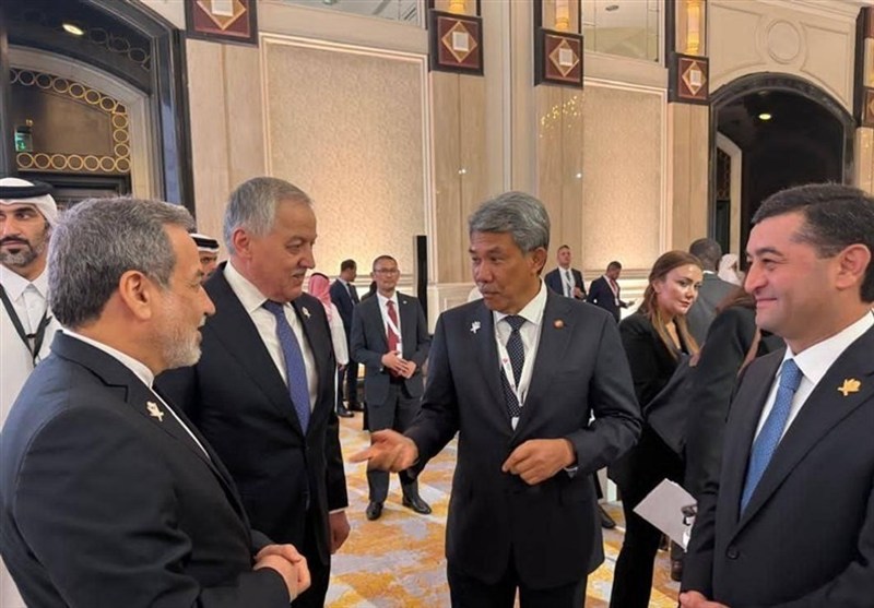 بدء اجتماع وزراء خارجية منظمة التعاون الإسلامي في الدوحة بحضور عراقجي