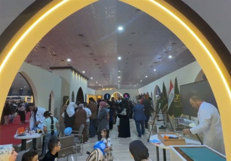 معرض الكتاب الدولي في بغداد بمشاركة ناشرين إيرانيين يحظى باستقبال جماهيري كبير
