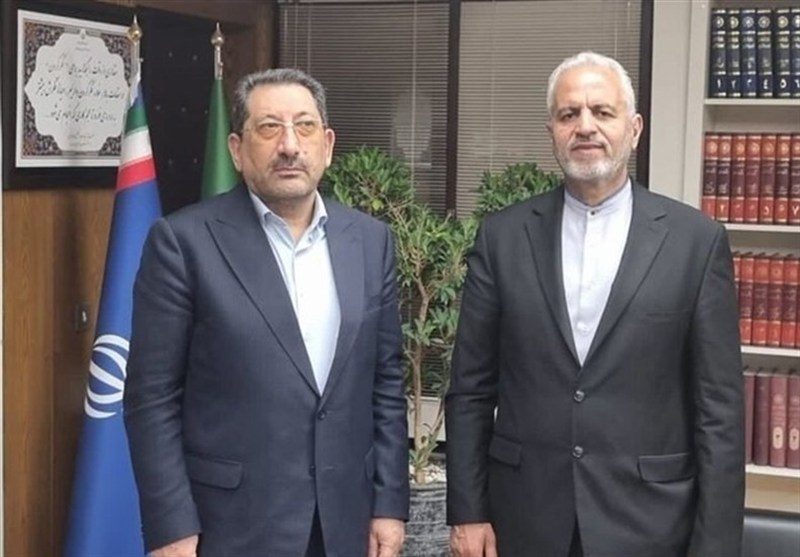 وفد إيراني برئاسة وزير الصناعة يزور أفغانستان