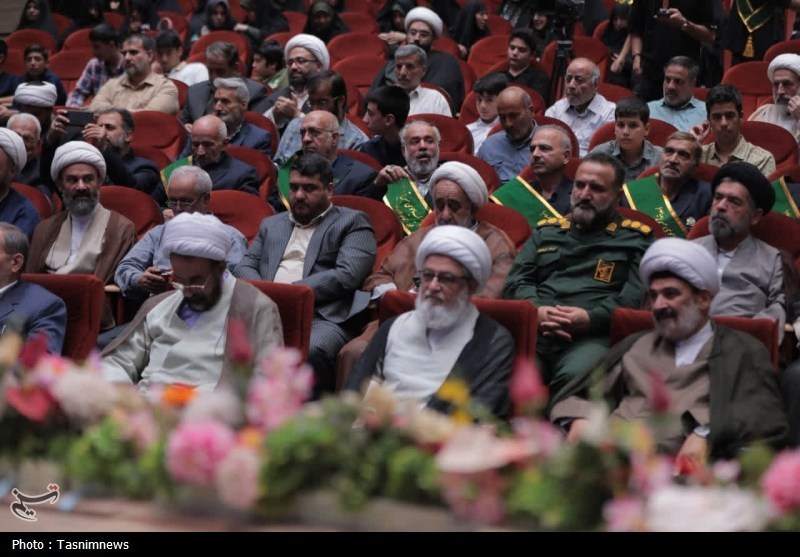 با برگزاری همایش یاوران وقف؛ وقف یاوران قم تقدیر شدند+ تصویر با برگزاری همایش یاوران وقف؛ وقف یاوران قم تقدیر شدند+ تصویر