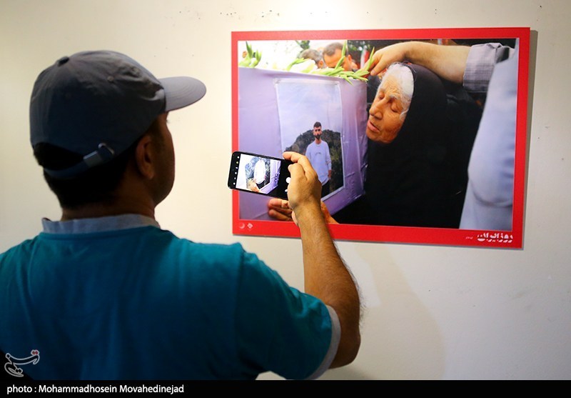 نمایشگاه عکس "12 روز ایران" به روایت تصویر