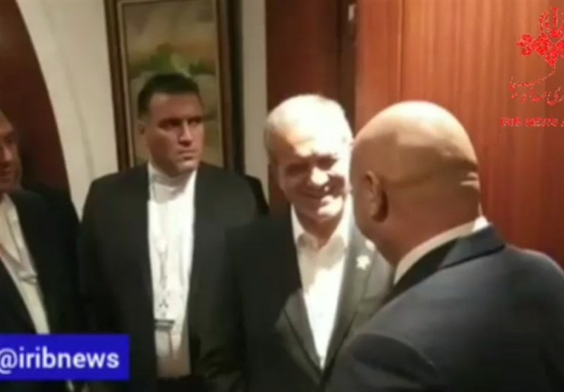 الرئيسان الإيراني واللبناني يلتقيان في قطر