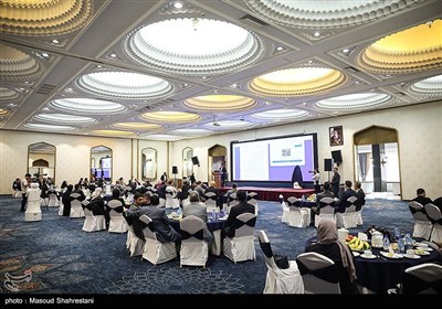 رونمایی از (روبولگال) نخستین روبات وکیل ایران
