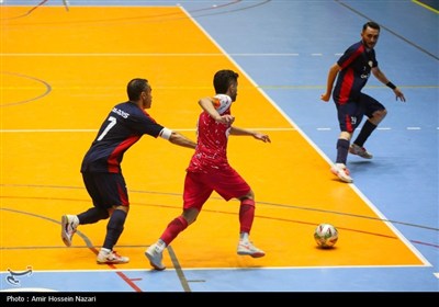 دیدار تیمهای فوتسال پردیس قزوین و بهشتی سازه گرگان