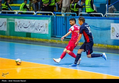 دیدار تیمهای فوتسال پردیس قزوین و بهشتی سازه گرگان