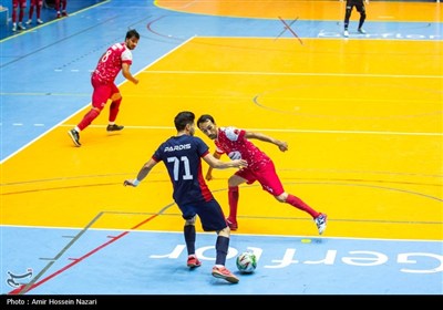 دیدار تیمهای فوتسال پردیس قزوین و بهشتی سازه گرگان