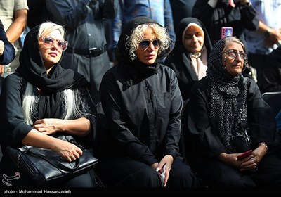 تشییع پیکر امید جهان