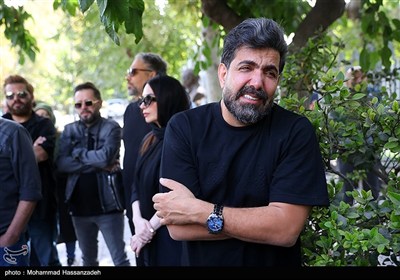 تشییع پیکر امید جهان