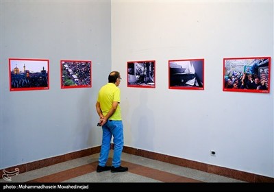 معرض صور &quot;12 یوماً من إیران&quot; بالعاصمة طهران.