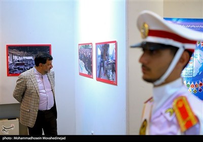 معرض صور &quot;12 یوماً من إیران&quot; بالعاصمة طهران.
