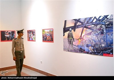 معرض صور &quot;12 یوماً من إیران&quot; بالعاصمة طهران.