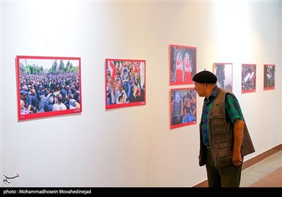 معرض صور &quot;12 یوماً من إیران&quot; بالعاصمة طهران.