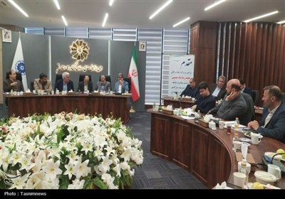 توسعه هنرستان‌ها با تمرکز بر صنایع بومی استان قم