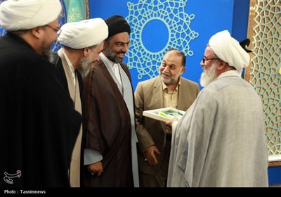 تجلیل از واقفین و خادمین وقف مهدوی مسجد جمکران