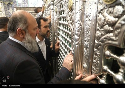 وزیر تجارت پاکستان حرم حضرت معصومه(س) را زیارت کرد + تصاویر